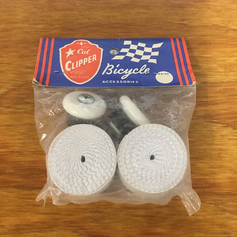 BICYCLE HANDLE BAR TAPE & PLUGS WHITE FOR SCHWINN & OTHERS