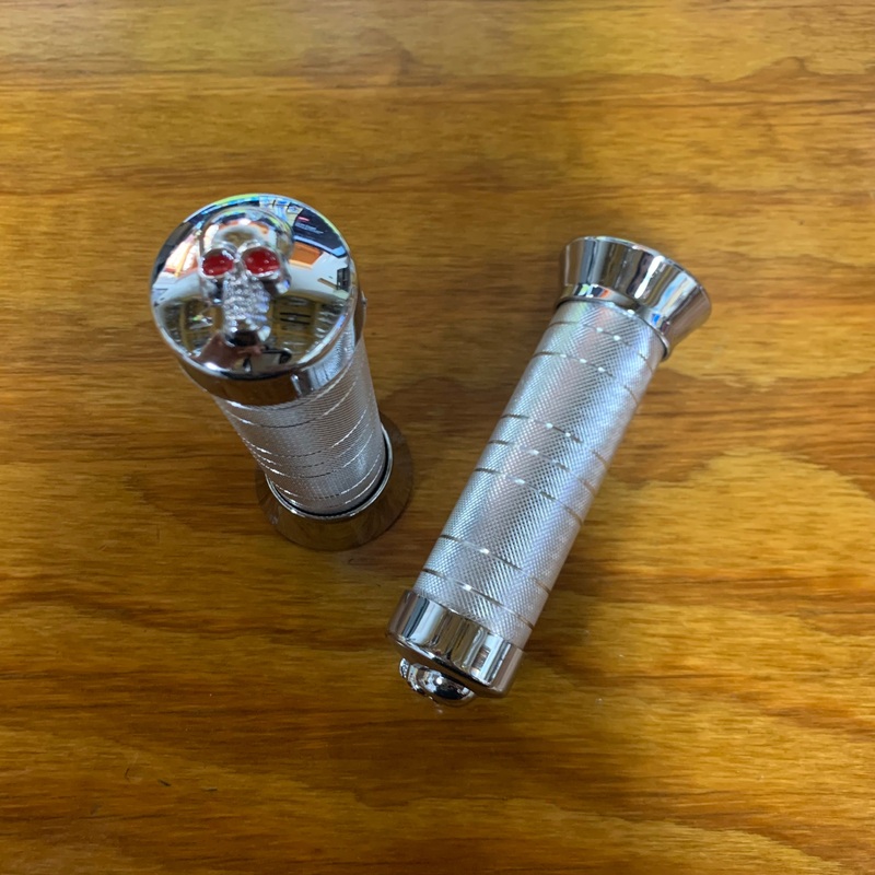 BICYCLE GRIPS FIT SCHWINN SKULL ENDS FOR CHOPPER BIKES & OTHERS WOW