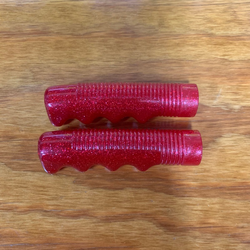 BICYCLE GRIPS VINTAGE STYLE FITS SCHWINN HUFFY SEARS & OTHERS RED GLITTERS NEW