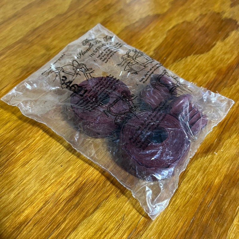 BICYCLE HANDLEBAR TAPES & PLUGS MAROON RED HUNT WILDE FITS SCHWINN & OTHERS NOS