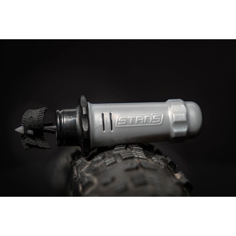 Stan's No Tubes Dart Tool